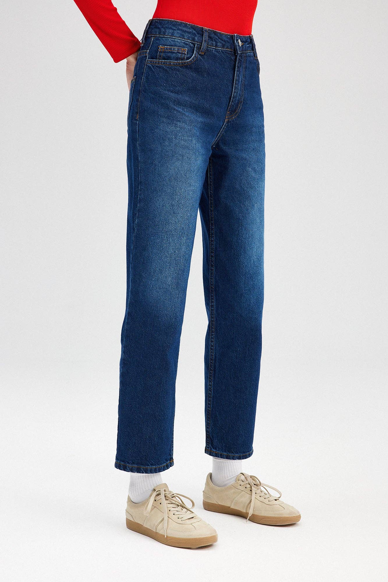 MOM FIT DENIM TROUSERS