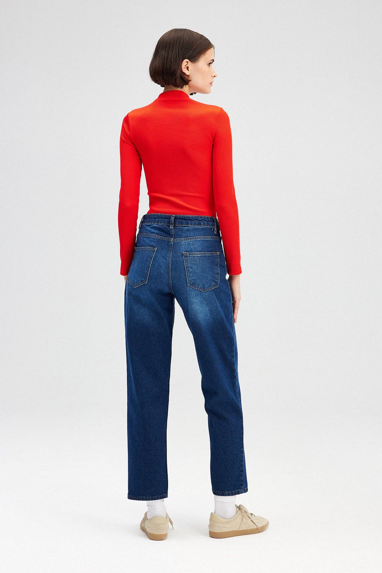MOM FIT DENIM TROUSERS