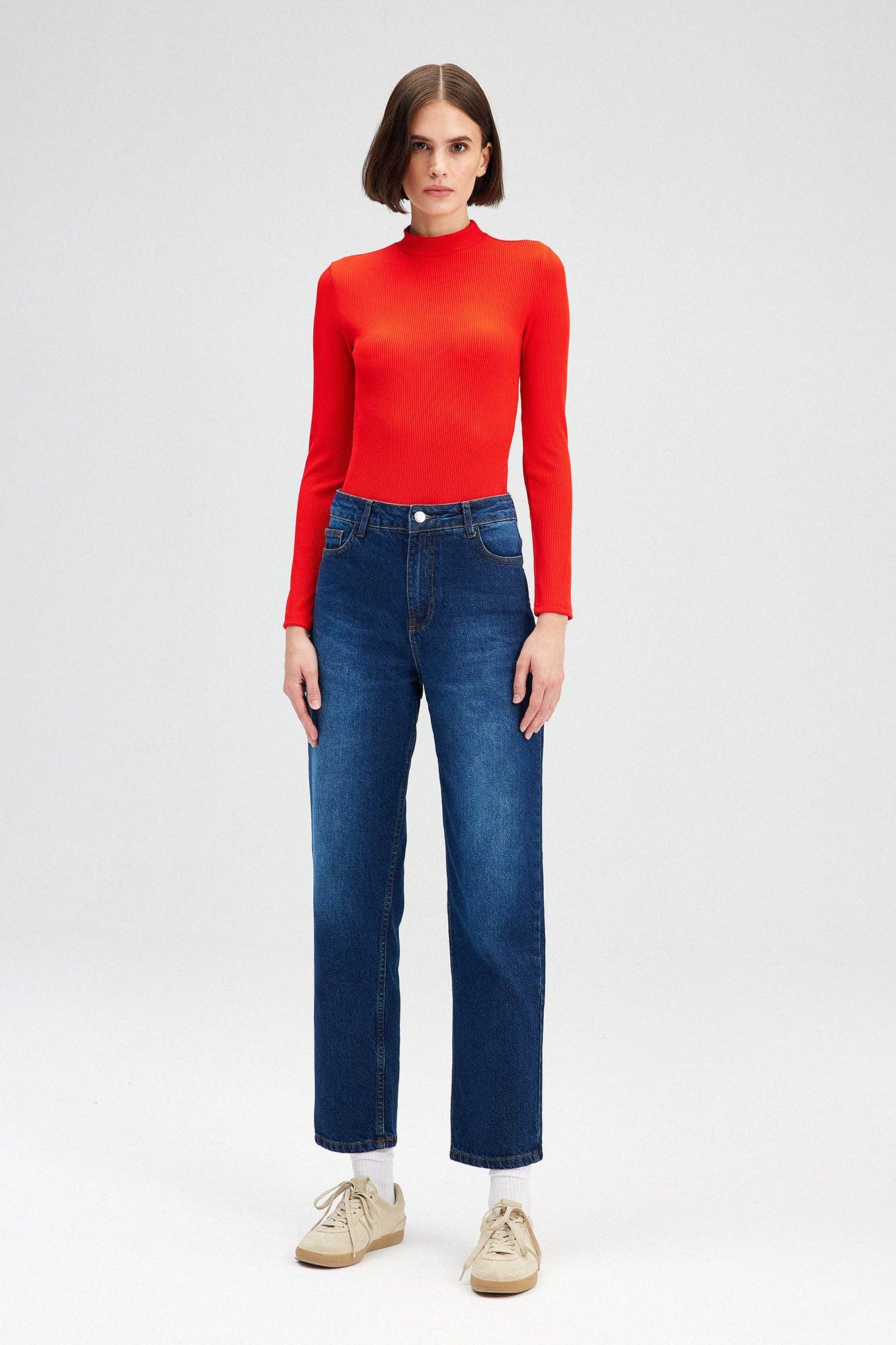 MOM FIT DENIM TROUSERS