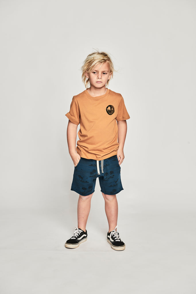 island boy track short