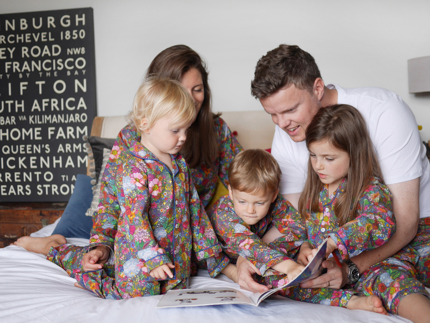 Floral Disco Women's Pyjama Set