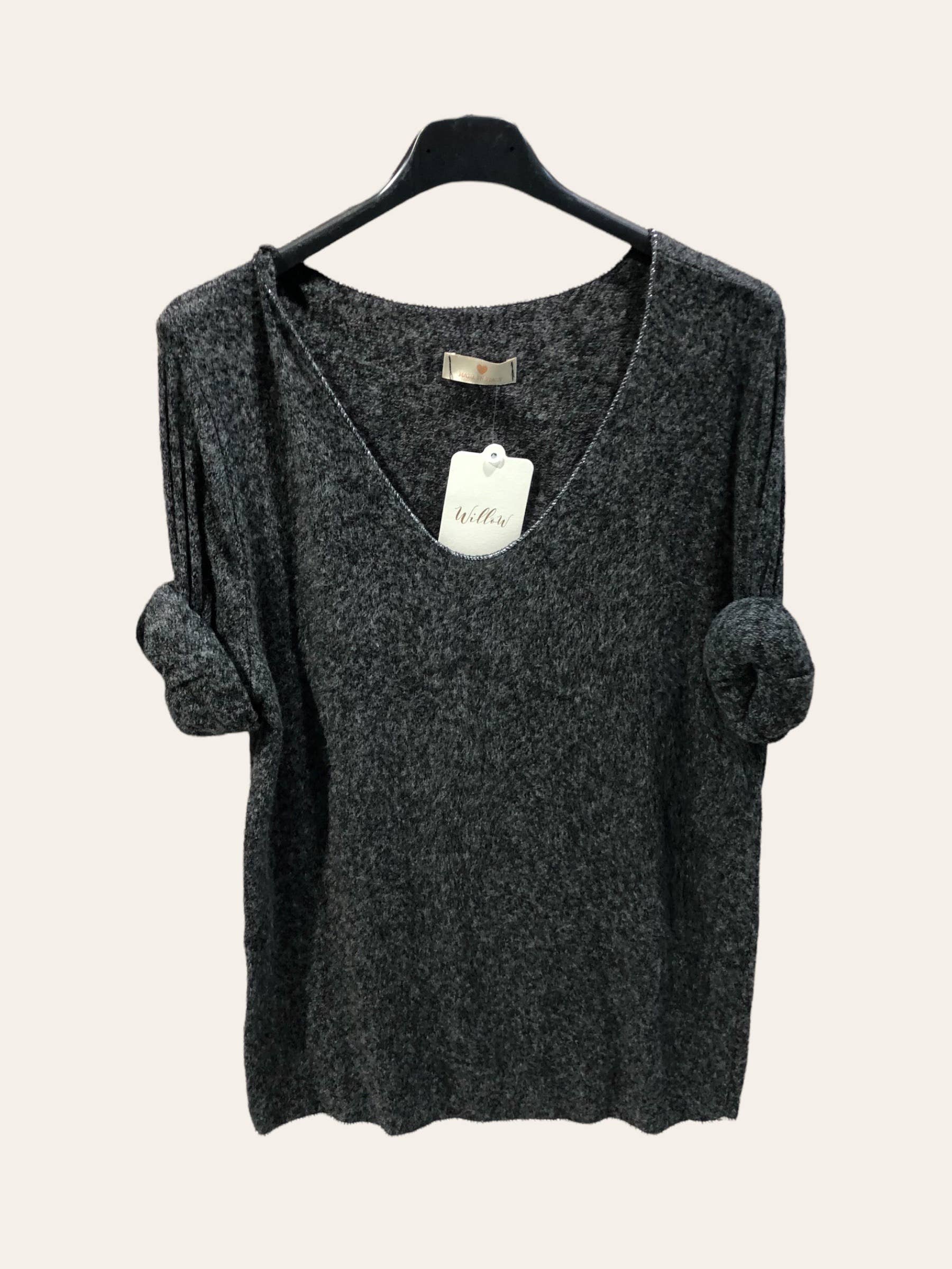 Soft straight round neck top black