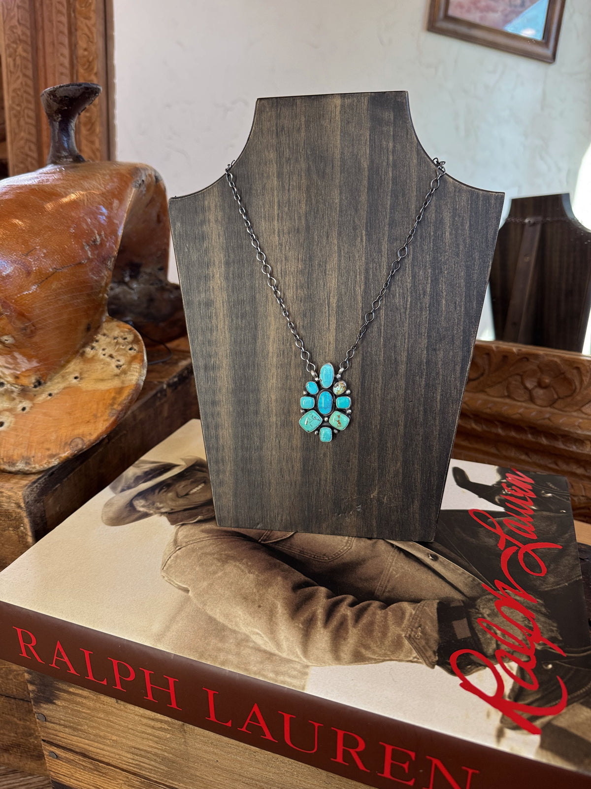 The Avy Necklace
