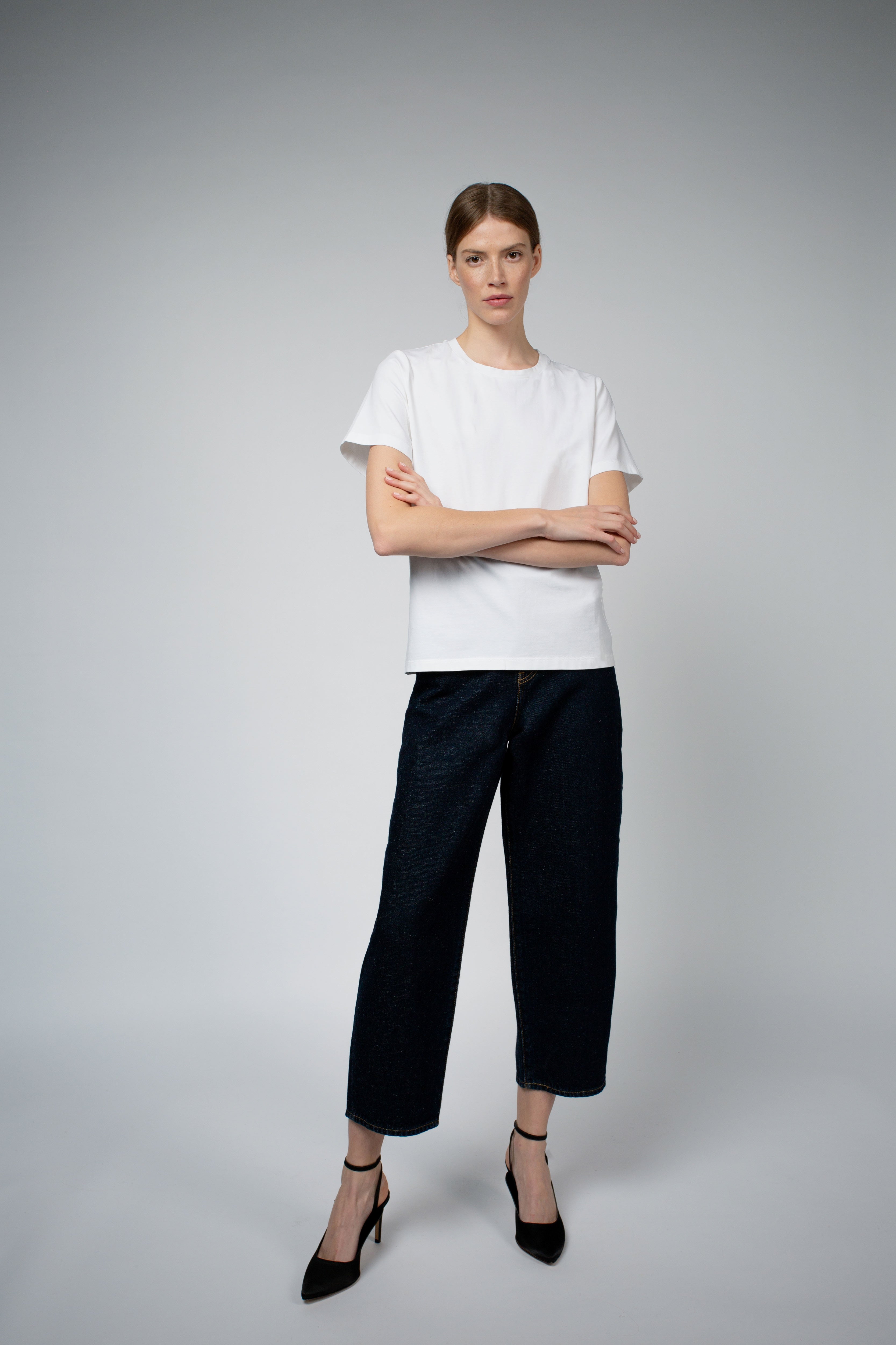 ADRY ORGANIC COTTON CREW NECK T-SHIRT IN WHITE