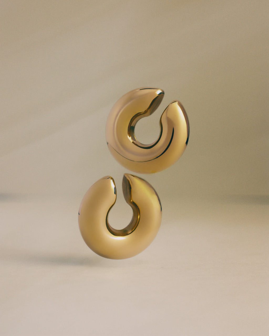 The Noemi Ear Cuff Set- Gold